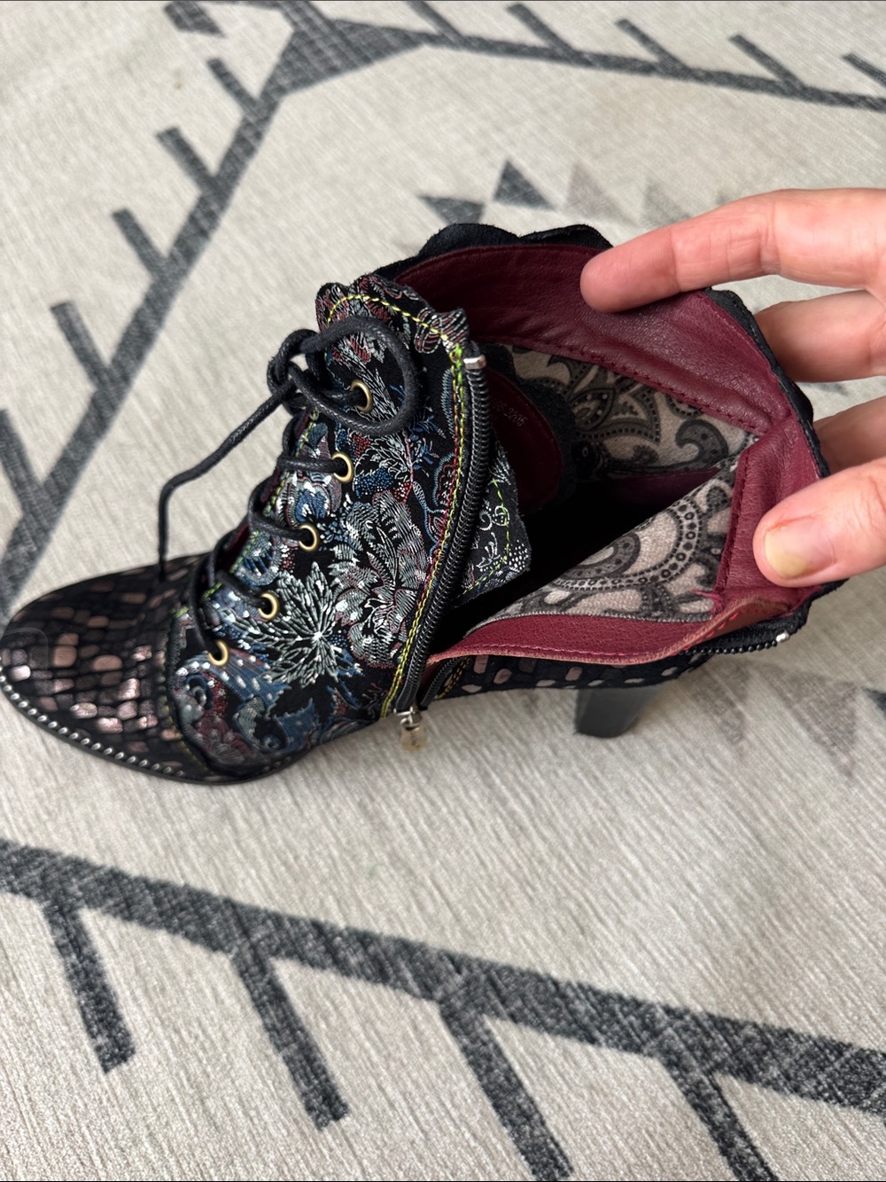 L’Artiste by Spring Step Glitterail Metallic Floral Ankle Boots EU 41 US 9.5-10 - Picture 11 of 16